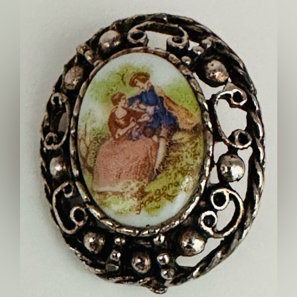 Vintage FRAGONARD Brooch Pin Signed Goldtone Victorian Porcelain Courting Scene
